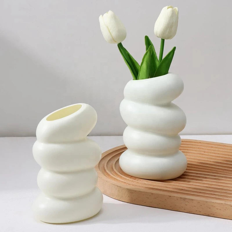 Plastic Spiral White Vase 